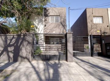 PH · 89m² · 4 Ambientes · 2 Cocheras · Venta PH Duplex 4 Amb Villa Adelina con Cochera