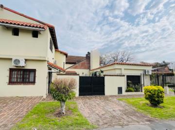 Casa · 167m² · 4 Ambientes · 2 Cocheras · Duplex 4 Amb Mas Chalet 3 Ambientes Excelente Zona