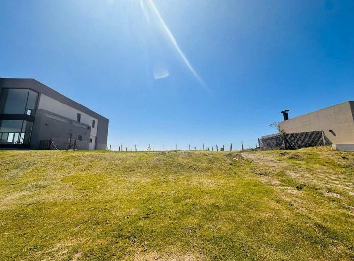 Terreno · 700m²