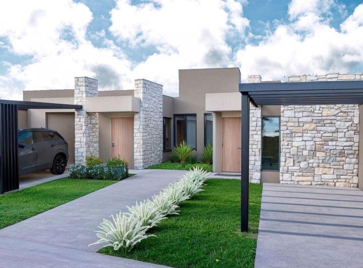 Casa · 90m² · 4 Ambientes · 2 Cocheras