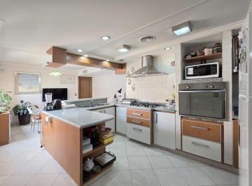 Departamento · 157m² · 5 Ambientes · 2 Cocheras · Venta Departamento Piso4 Ambientes Castelar Centro