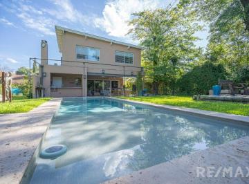 Casa · 160m² · 4 Ambientes · Venta de Hermosa Casa en Bella Vista