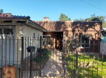 Casa · 150m² · 3 Ambientes · 1 Cochera · Casa 3 Amb - Lote 375 m² - R. Calzada Oportunidad