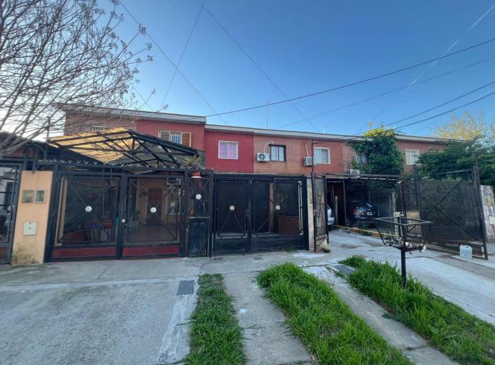 Casa · 75m² · 3 Ambientes · 1 Cochera