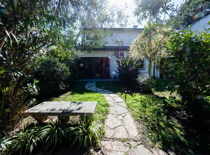 Casa · 159m² · 5 Ambientes · 1 Cochera