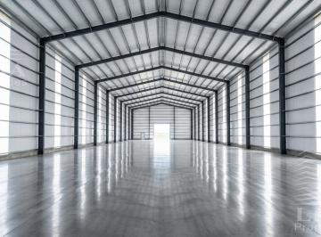 Bodega-Galpón · 1500m² · 1 Ambiente · Galpón en Funes