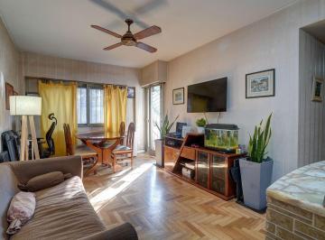 Departamento · 55m² · 3 Ambientes · Luminoso Dpto. 3 Ambientes en Flores