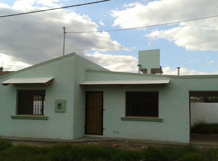 Casa · 100m² · 4 Ambientes · 1 Cochera