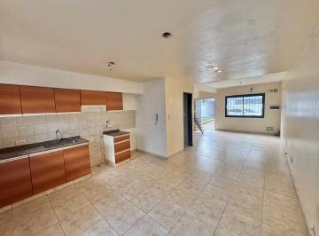 Casa · 92m² · 3 Ambientes · 1 Cochera · Venta Duplex Hurlingham