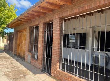 Casa · 205m² · 5 Ambientes · 2 Cocheras · Apta a Credito, Casa en Venta, Antartida 2 - Maipu