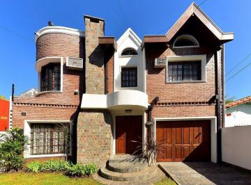 Casa · 153m² · 4 Ambientes · 2 Cocheras · Venta Casa en Ituzaingó, 4 Amb con Patio y Pileta