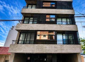Departamento · 50m² · 2 Ambientes · Alquiler Departamento un Dormitorio con Balcón en Cipolletti