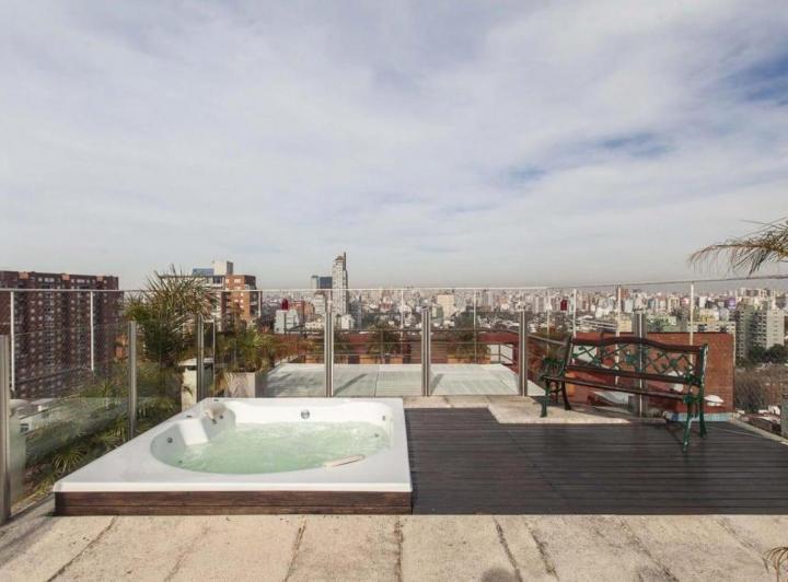 Departamento · 300m² · 8 Ambientes · 2 Cocheras