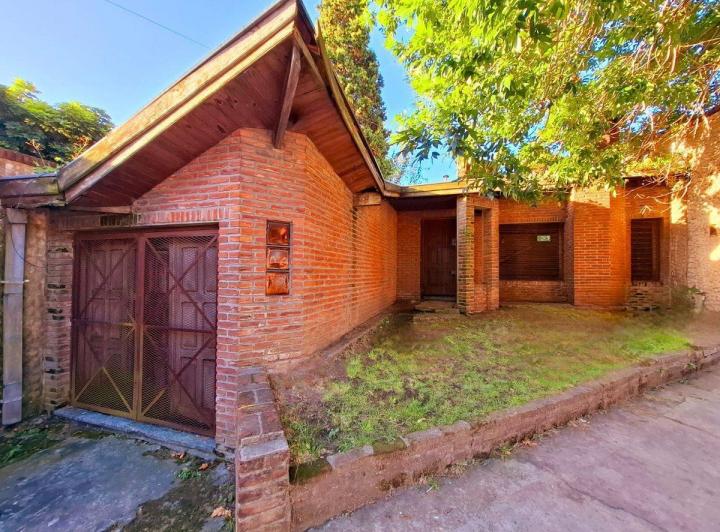 Casa · 207m² · 4 Ambientes · 1 Cochera