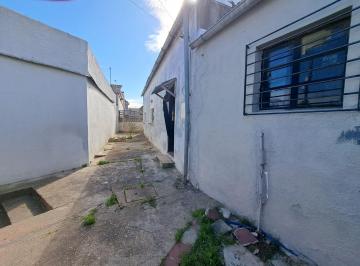 Casa · 86m² · 4 Ambientes · Venta de Casa de 2 Dorm. y Garaje - Sayago