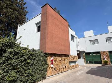 Departamento · 105m² · 4 Ambientes · 1 Cochera · Duplex en Alquiler Complejo Cerrado en Carrodilla