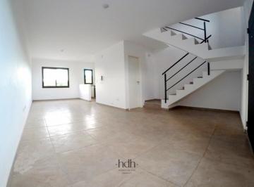 Casa · 100m² · 5 Ambientes · 1 Cochera · Venta Duplex 2 Dorm. 2 Baños Patio Barrrio San Fernando