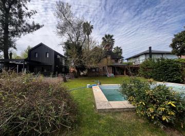 Casa · 160m² · 4 Ambientes · 2 Cocheras · Casa en Venta a Precio de Oportunidad