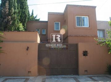 Quinta vacacional · 170m² · 6 Ambientes · 1 Cochera · Casa Quinta en Alq. Temporario en La Horqueta, San Isidro, G. B. a. Zona Norte