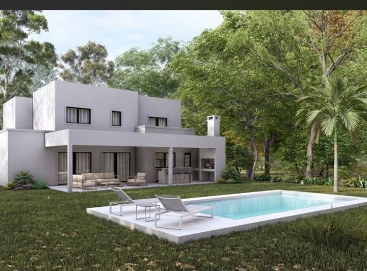 Casa · 203m² · 5 Ambientes · 6 Cocheras