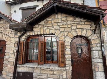 Casa · 72m² · 3 Ambientes · PH 3 Amb a La Calle