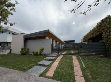 Casa de 3 ambientes, Maipú · Casa en Alquiler 2 Dorm. con Jardín y Churrasquera – Viñas del Torreón, Maipú