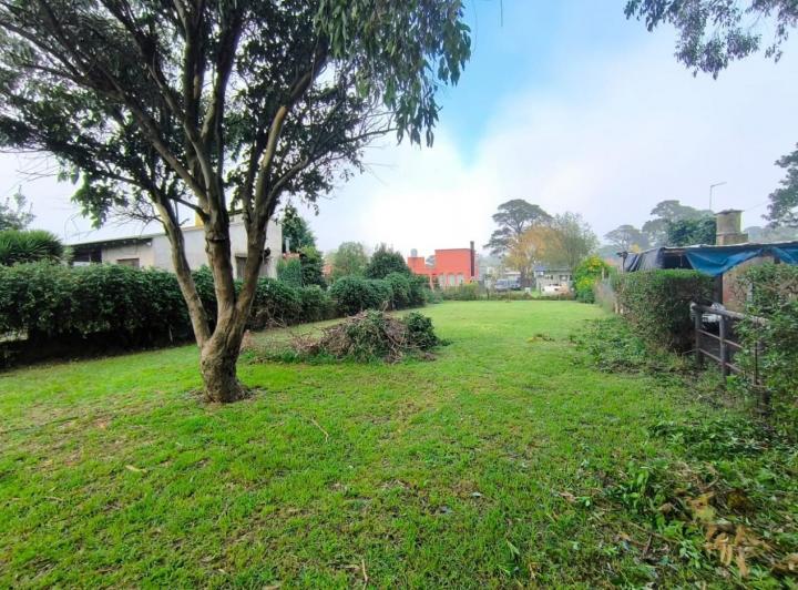 Terreno · 404m²