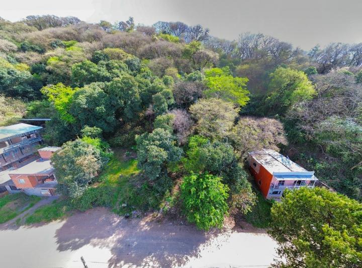 Terreno · 600m²