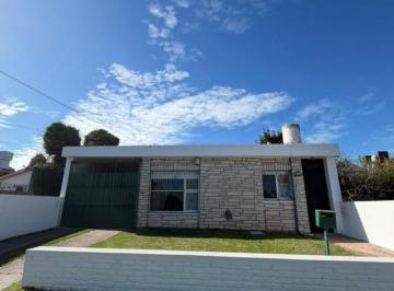 Casa · 60m² · 3 Ambientes · 1 Cochera · Casa en Alquiler en PH Al Frente 3 Amb con Cochera y Parque Comp - Colinas de Peralta Ramos