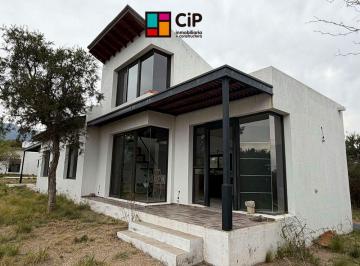 Casa de 3 ambientes, Cortaderas · Casa en Alquiler en Cortaderasalquiler Permanente