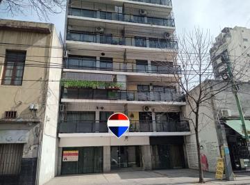 Departamento · 40m² · 3 Ambientes · Venta Dto 3 Amb Al Frente con Balcon Constitucion