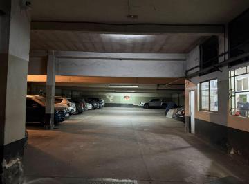 Bodega-Galpón · 1360m² · 60 Cocheras · Estacionamiento de 1360 m²