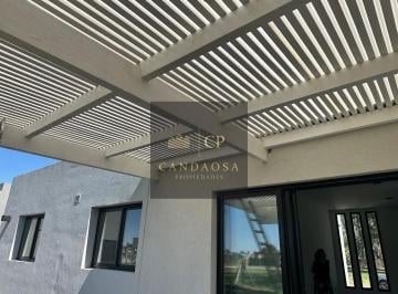 Casa · 159m² · 4 Ambientes · 4 Cocheras · Sg. Casa Venta Barrio Santa Sofia