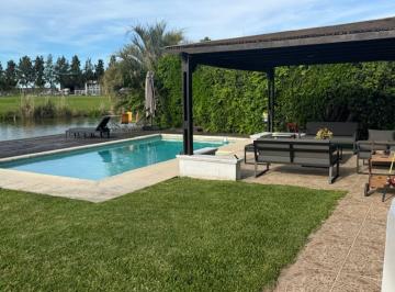 Casa de 8 ambientes, Tigre · Alquiler Fiestas Hasta 6/2/2027. Excelente Casa Al Agua