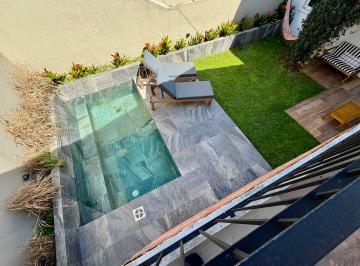 Casa de 4 ambientes, Mar del Plata · Casa en Venta en Los Troncos Totalmente Reciclada con Pileta