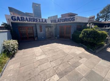 Local comercial · 91m² · 5 Ambientes · 3 Cocheras · Venta Local Tristan Suarez
