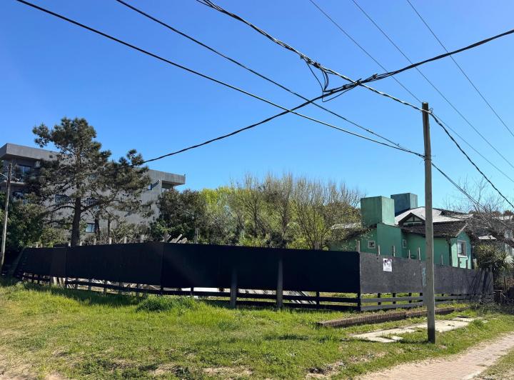 Terreno · 676m²