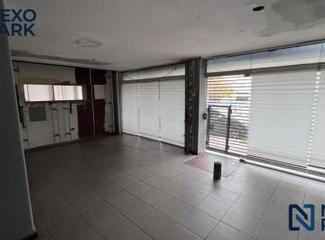 Local comercial · 690m² · 10 Ambientes · Alquiler Local con Depósito Esquiú 950 - Pueyrredón