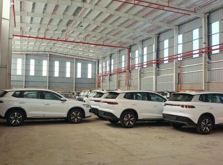 Depósito · 500m² · 2 Ambientes · 5 Cocheras