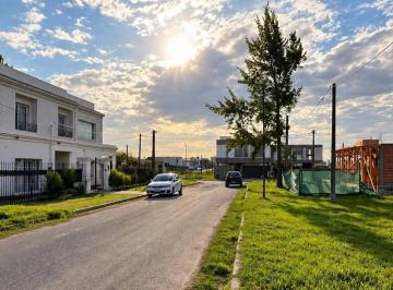 Terreno · 240m² · Lote 11x21.9 Don Carlos | 140 y 501 Hernández