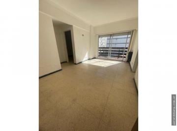 Departamento de 2 ambientes, Mar del Plata · Alquiler 24 Meses Al Frente con Balcon (Lamadrid 2400)