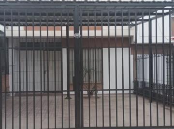 Casa de 9 ambientes, Godoy Cruz · Oportunidad Barrio Cec 3 Dorm. Godoy Cruz