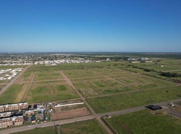 Terreno · 250m² · Lotes de 250 m² en Abras de Manantiales