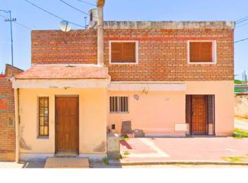 Casa · 110m² · 5 Ambientes · 1 Cochera · Casa Duplex en Venta - B° Sargento Cabral