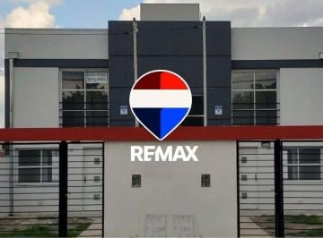 Casa · 80m² · 3 Ambientes · 1 Cochera · Duplex 2 Dorm Venta Estacion Alvarado Zona Sur