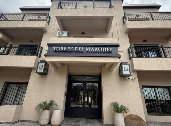 Departamento · 70m² · 2 Ambientes · 1 Cochera