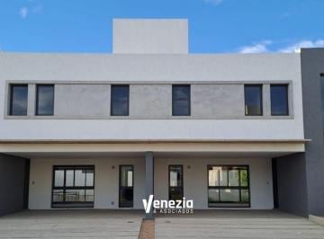 Casa de 5 ambientes, Córdoba · Dúplex a Estrenar de 3 Dorm. con Suite y Vestidor – Prados de Manantiales