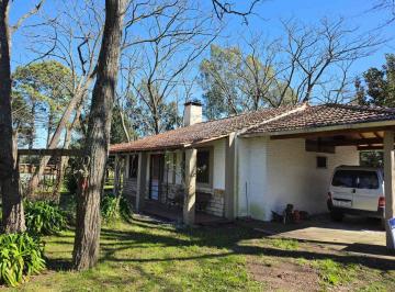 Quinta vacacional · 160m² · 3 Dormitorios · 1 Cochera · Casaquinta - Venta - Bo. Parque Las Acacias Brandsen