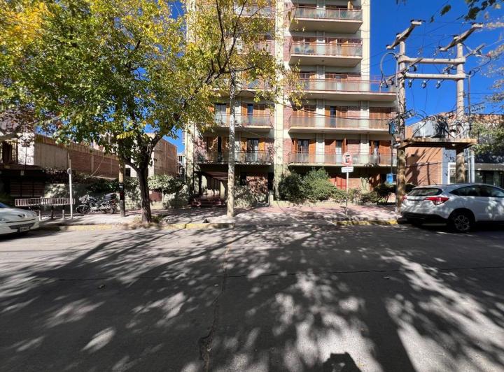 Departamento · 117m² · 5 Ambientes · 1 Cochera