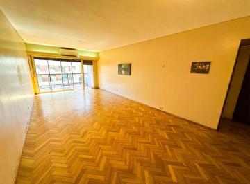 Departamento · 131m² · 4 Ambientes · Semipiso 4 Amb Balcon Dependencia Lav. Op. Cochera